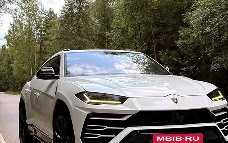 Lamborghini Urus I, 2019 год, 18 500 000 рублей, 2 фотография