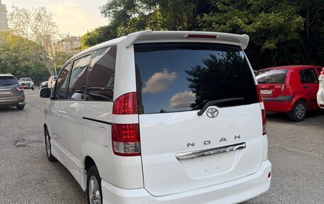 Toyota Noah III, 2004 год, 850 000 рублей, 5 фотография