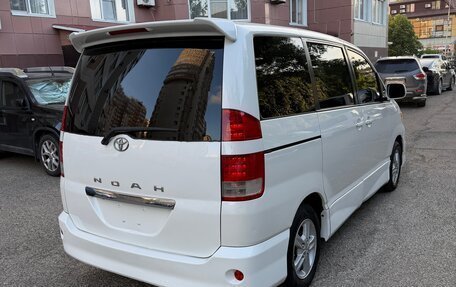Toyota Noah III, 2004 год, 850 000 рублей, 6 фотография