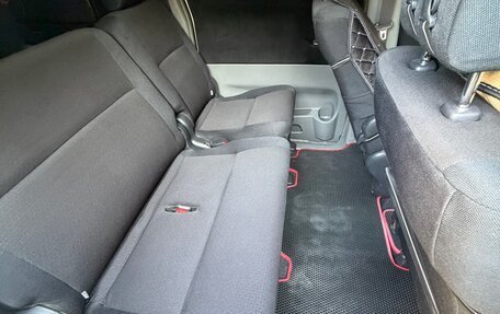Toyota Noah III, 2004 год, 850 000 рублей, 11 фотография