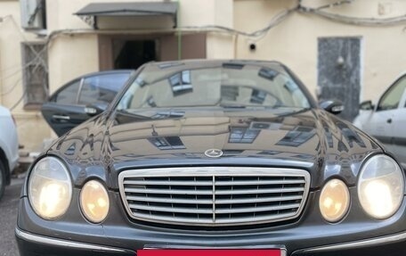 Mercedes-Benz E-Класс, 2003 год, 435 000 рублей, 2 фотография