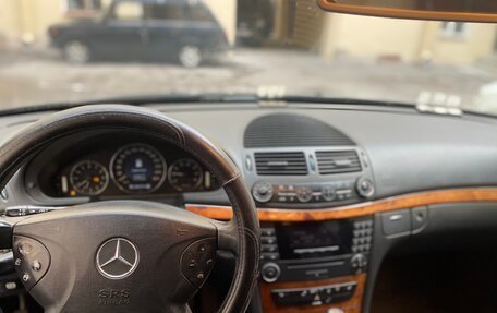 Mercedes-Benz E-Класс, 2003 год, 435 000 рублей, 9 фотография