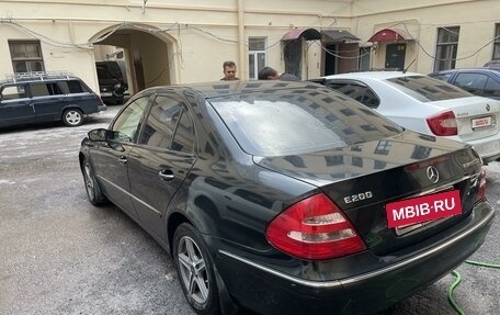 Mercedes-Benz E-Класс, 2003 год, 435 000 рублей, 6 фотография
