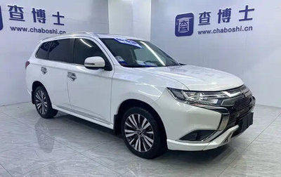 Mitsubishi Outlander III рестайлинг 3, 2021 год, 1 950 666 рублей, 1 фотография