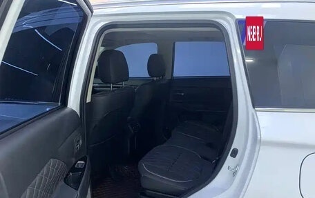 Mitsubishi Outlander III рестайлинг 3, 2021 год, 1 950 666 рублей, 19 фотография
