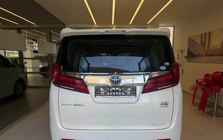 Toyota Alphard III, 2018 год, 3 500 000 рублей, 5 фотография