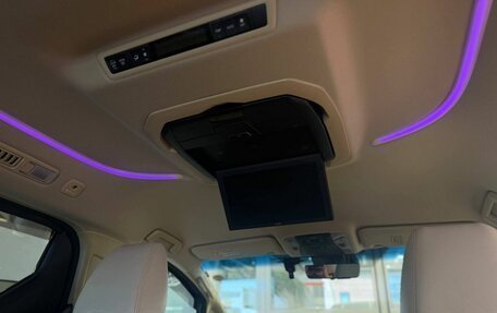 Toyota Alphard III, 2018 год, 3 500 000 рублей, 21 фотография