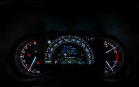 Toyota RAV4, 2020 год, 3 160 000 рублей, 11 фотография