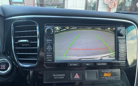 Mitsubishi Outlander III рестайлинг 3, 2014 год, 2 450 000 рублей, 25 фотография