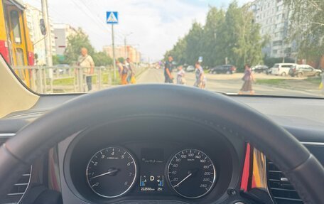 Mitsubishi Outlander III рестайлинг 3, 2014 год, 2 450 000 рублей, 28 фотография