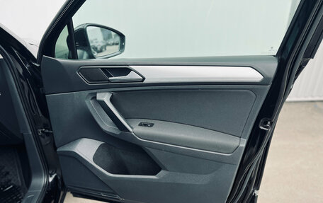 Volkswagen Tiguan II, 2018 год, 1 990 000 рублей, 15 фотография