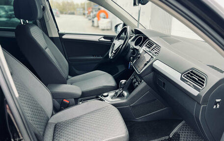 Volkswagen Tiguan II, 2018 год, 1 990 000 рублей, 7 фотография