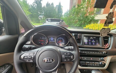 KIA Carnival III, 2018 год, 2 930 000 рублей, 5 фотография