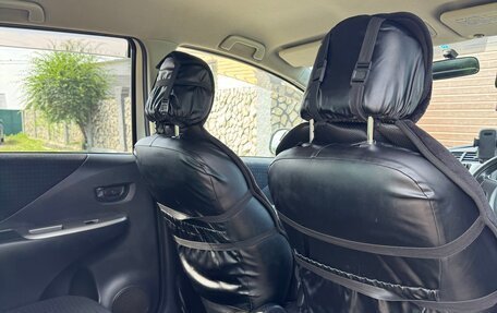 Toyota Ractis I, 2009 год, 720 000 рублей, 8 фотография
