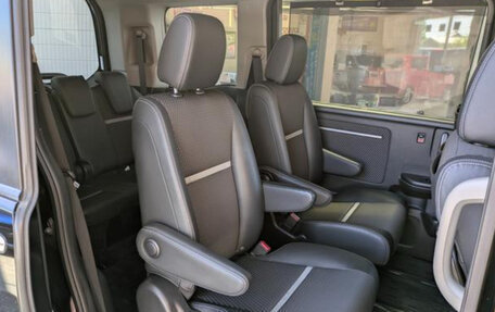 Honda Stepwgn IV, 2016 год, 1 380 000 рублей, 12 фотография