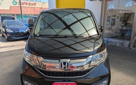 Honda Stepwgn IV, 2016 год, 1 380 000 рублей, 2 фотография