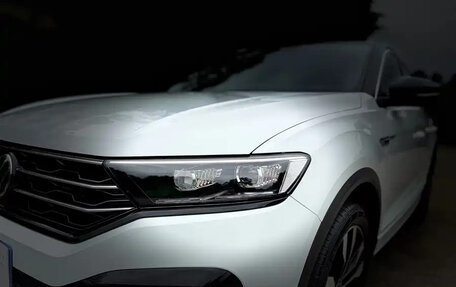 Volkswagen T-Roc I, 2023 год, 1 590 990 рублей, 5 фотография