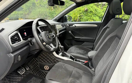 Volkswagen T-Roc I, 2023 год, 1 590 990 рублей, 7 фотография