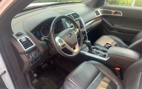 Ford Explorer VI, 2015 год, 2 750 000 рублей, 3 фотография