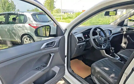 Volkswagen T-Cross I, 2023 год, 1 572 990 рублей, 9 фотография