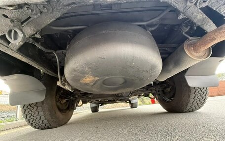 Toyota Land Cruiser 100 рестайлинг 2, 2003 год, 2 280 000 рублей, 2 фотография