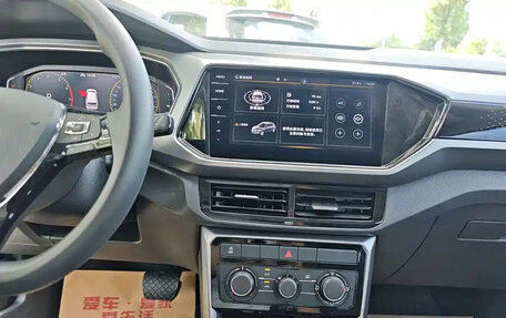 Volkswagen T-Cross I, 2023 год, 1 572 990 рублей, 14 фотография