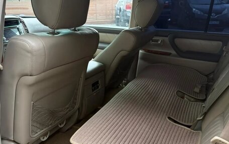 Toyota Land Cruiser 100 рестайлинг 2, 2003 год, 2 280 000 рублей, 7 фотография