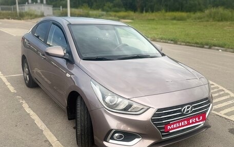 Hyundai Solaris II рестайлинг, 2019 год, 1 375 000 рублей, 2 фотография