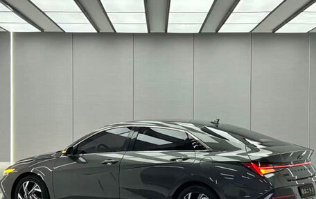 Hyundai Elantra, 2023 год, 1 210 000 рублей, 4 фотография