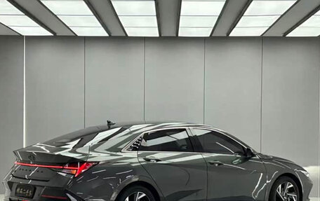 Hyundai Elantra, 2023 год, 1 210 000 рублей, 5 фотография