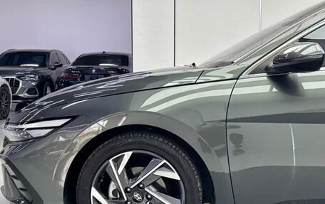 Hyundai Elantra, 2023 год, 1 210 000 рублей, 8 фотография