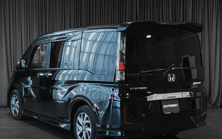 Honda Stepwgn IV, 2015 год, 1 878 000 рублей, 2 фотография