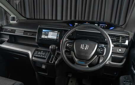 Honda Stepwgn IV, 2015 год, 1 878 000 рублей, 6 фотография