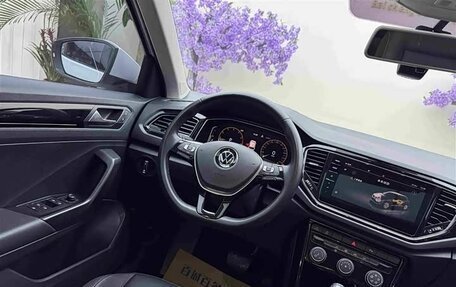 Volkswagen T-Roc I, 2023 год, 1 670 000 рублей, 9 фотография
