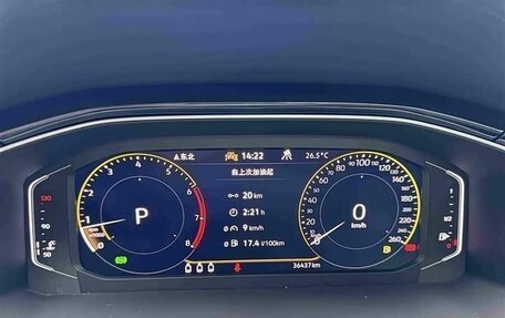 Volkswagen T-Roc I, 2023 год, 1 670 000 рублей, 10 фотография