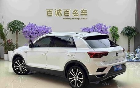 Volkswagen T-Roc I, 2023 год, 1 670 000 рублей, 4 фотография