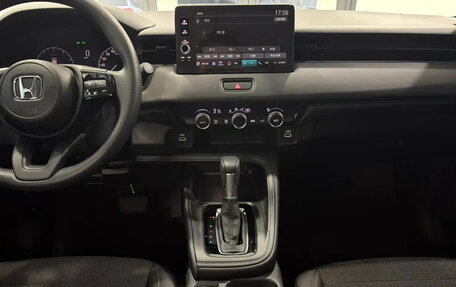 Honda Vezel, 2023 год, 1 817 009 рублей, 7 фотография