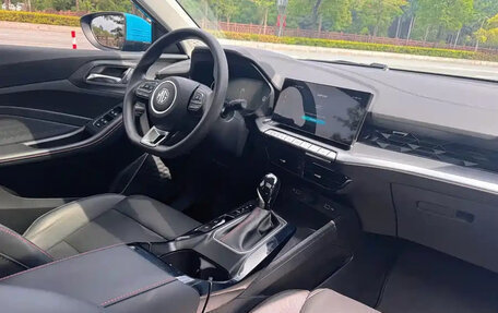 MG 5, 2023 год, 980 990 рублей, 13 фотография