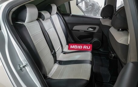 Chevrolet Cruze II, 2011 год, 869 000 рублей, 7 фотография