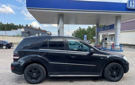 Mercedes-Benz M-Класс, 2010 год, 1 200 000 рублей, 10 фотография
