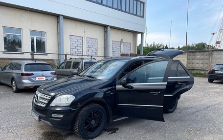 Mercedes-Benz M-Класс, 2010 год, 1 200 000 рублей, 4 фотография