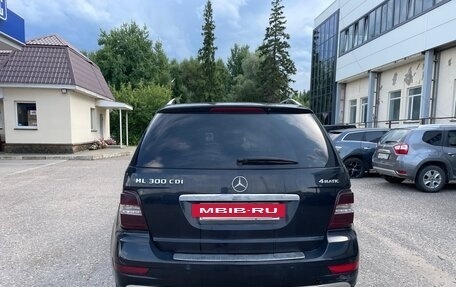 Mercedes-Benz M-Класс, 2010 год, 1 200 000 рублей, 9 фотография