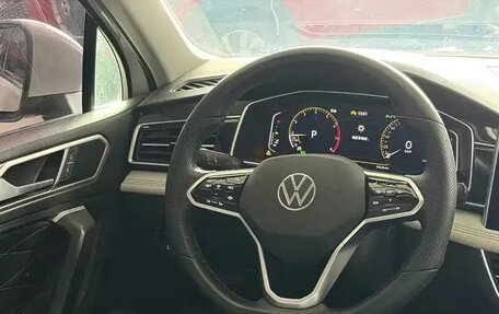 Volkswagen Tiguan II, 2023 год, 2 500 666 рублей, 7 фотография