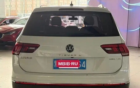Volkswagen Tiguan II, 2023 год, 2 500 666 рублей, 4 фотография