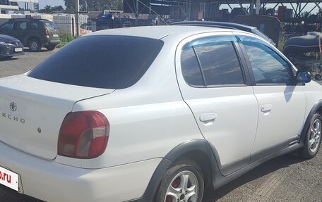 Toyota Echo, 2000 год, 400 000 рублей, 4 фотография
