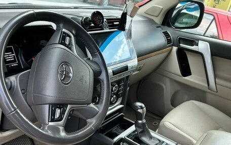 Toyota Land Cruiser Prado 150 рестайлинг 2, 2021 год, 5 800 000 рублей, 8 фотография