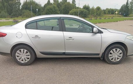 Renault Fluence I, 2013 год, 850 000 рублей, 3 фотография