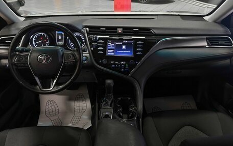 Toyota Camry, 2020 год, 2 350 000 рублей, 25 фотография