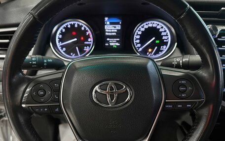Toyota Camry, 2020 год, 2 350 000 рублей, 24 фотография