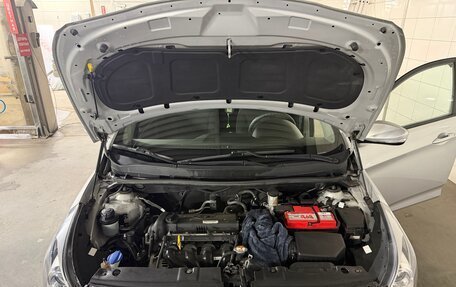 Hyundai Solaris II рестайлинг, 2016 год, 950 000 рублей, 12 фотография